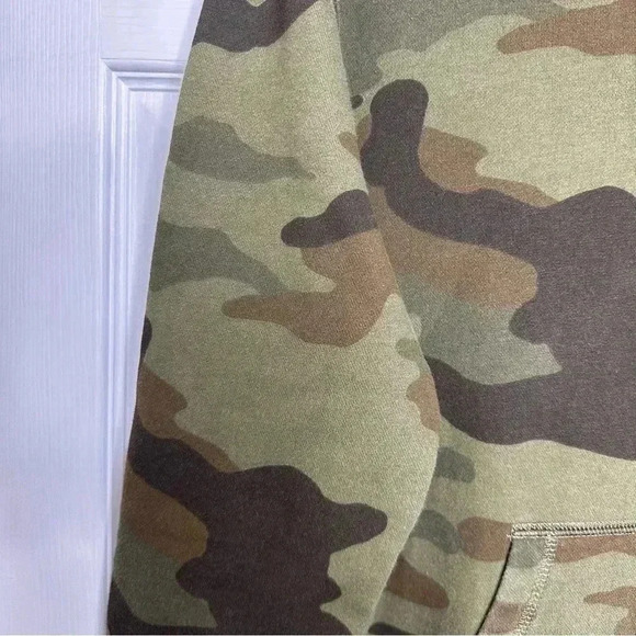 J. Crew  Vintage Fleece Camo Hoodie Size Medium - Picture 5 of 16